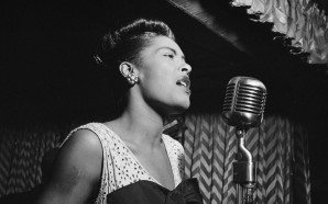 Billie Holiday performing at Downbeat, New York, in 1947. William P. Gottlieb/Wikimedia Commons
